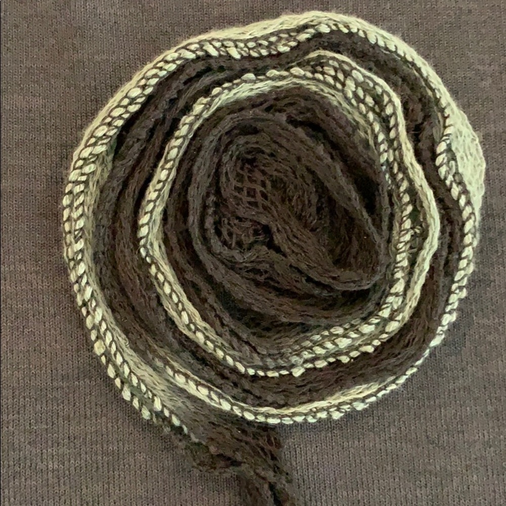 Scarf - Picture 2 of 7